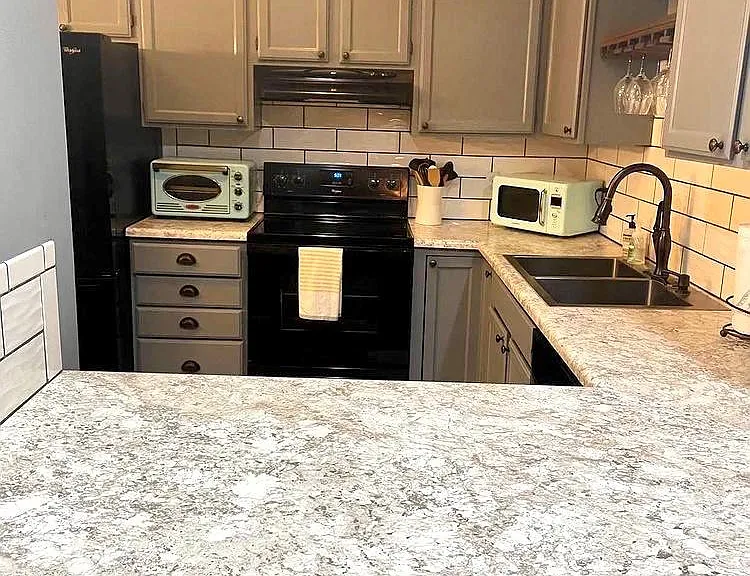 1913 Deerhaven Ln NE #23 — Photo 4
