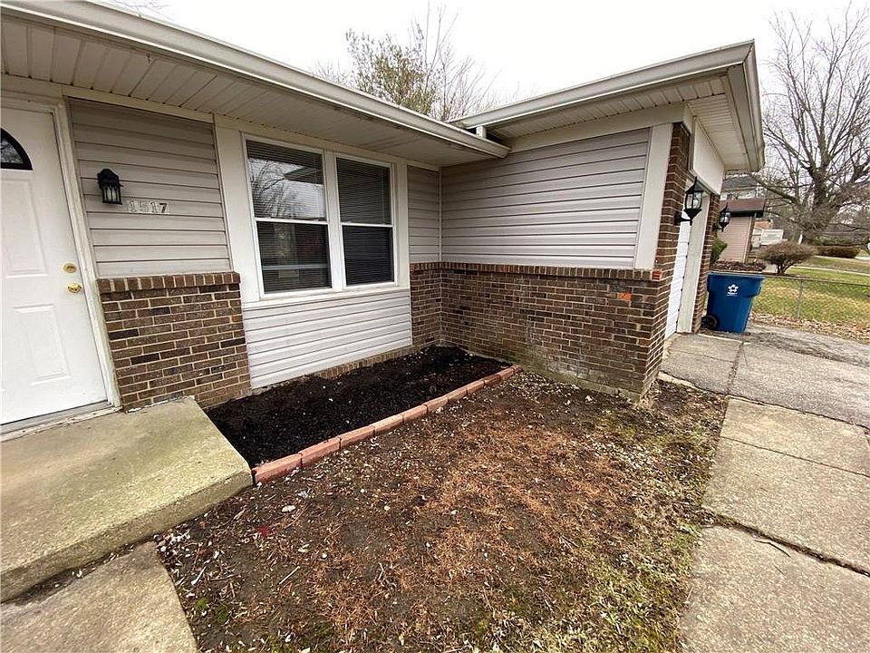 2nd image of 1517 N Sedlak Ct