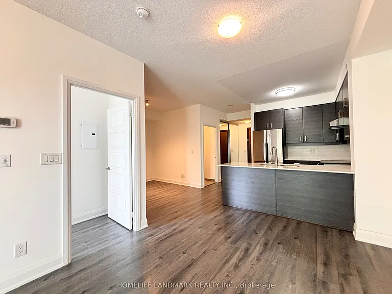 1 Uptown Dr #207 — Photo 17