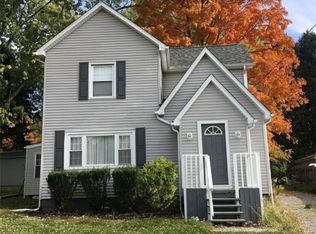 3575 Townwood Rd, Ellwood City, PA 16117