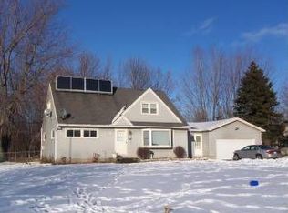 11 Hiawatha Trl, Spencerport, NY 14559