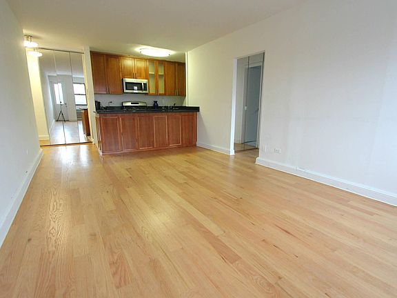 4th image of 77 W 15th St APT 6L