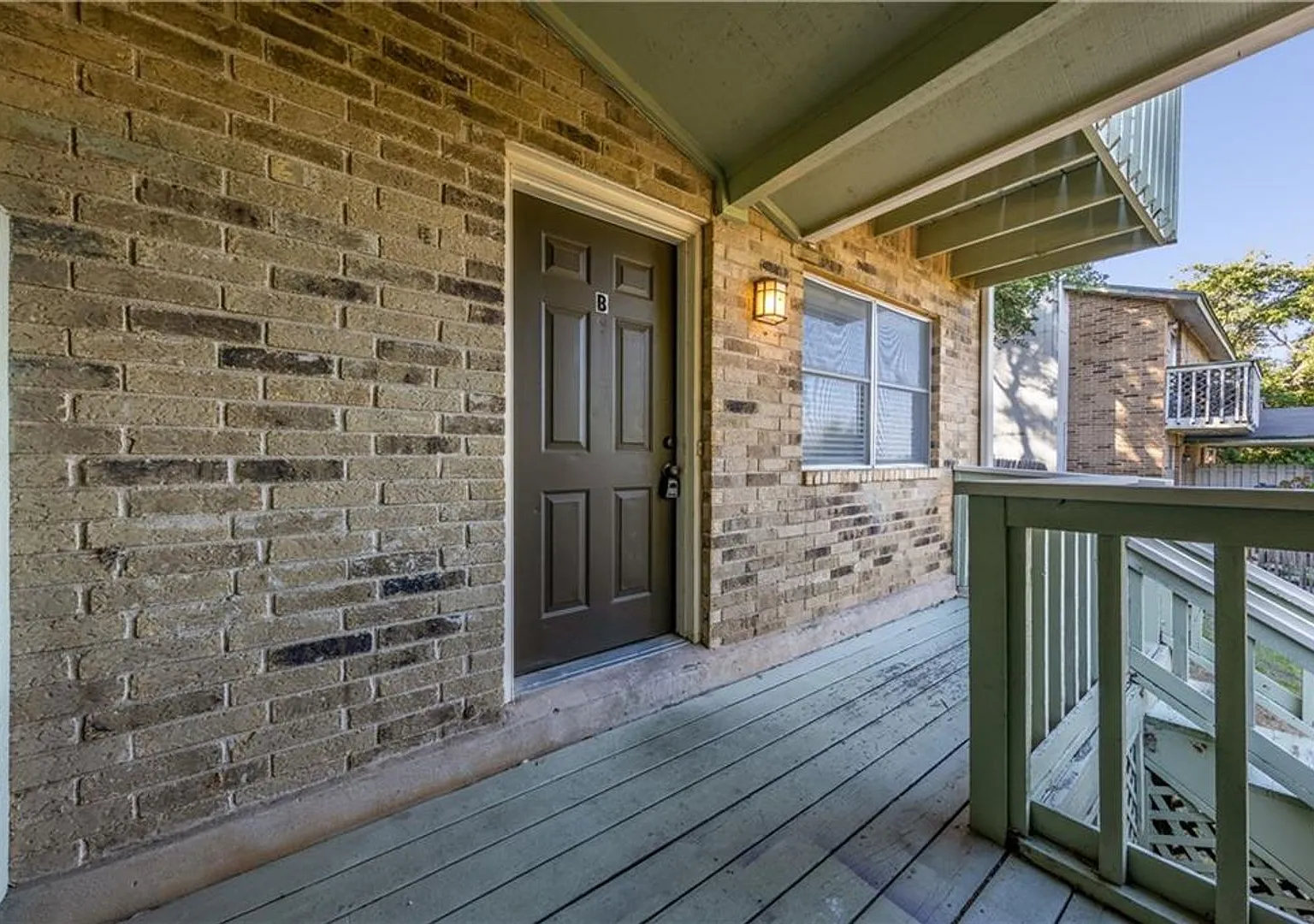 PM1-AUS8106 Dunn — Photo 3
