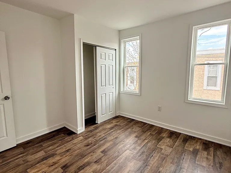 1417 S Vogdes St — Photo 13