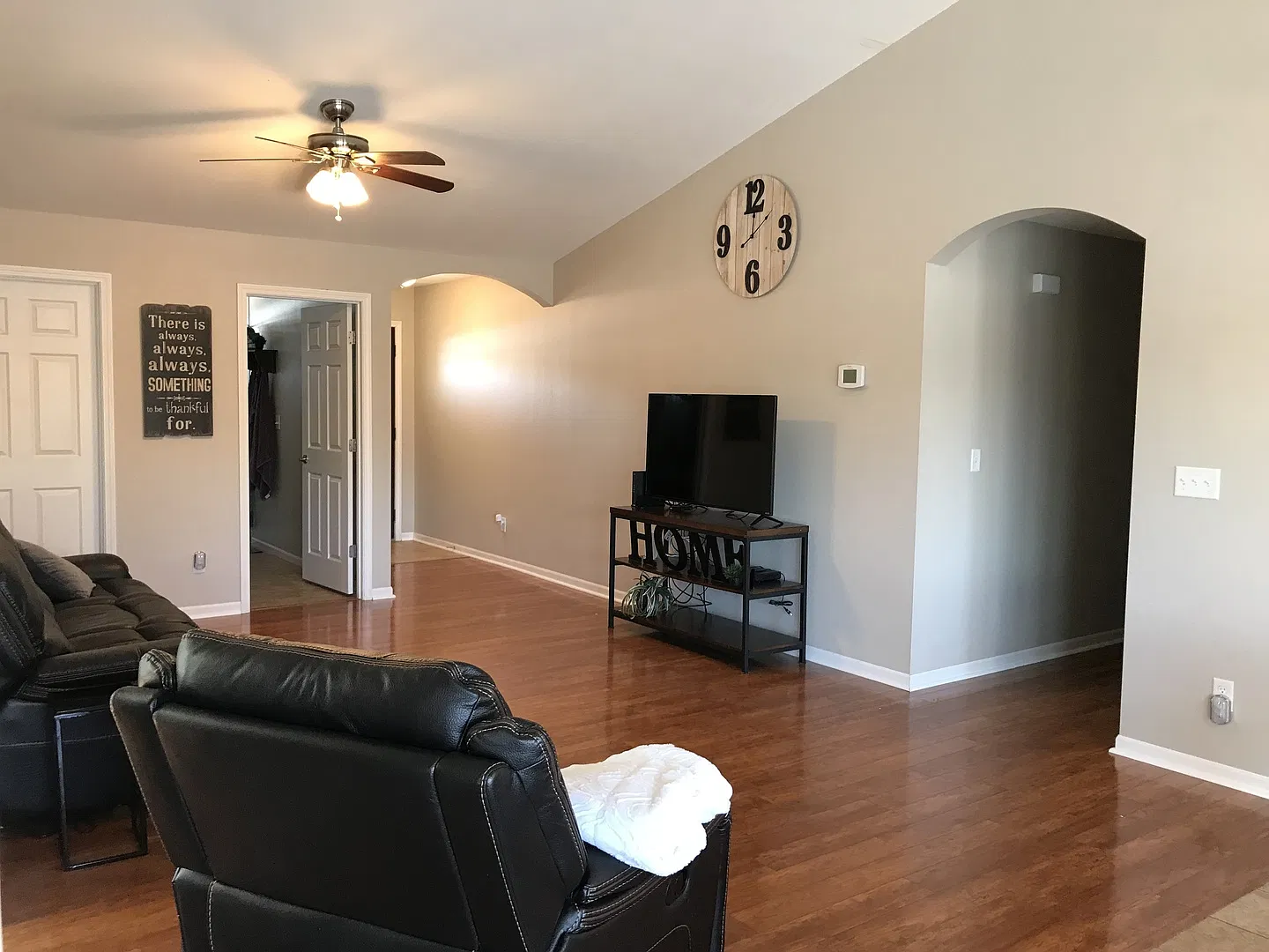 Amazing Kitchen, Large Fenced Yard, Close To Fort Riley — Photo 3