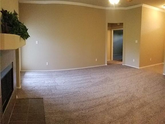 3rd image of 110 Buckskin Dr