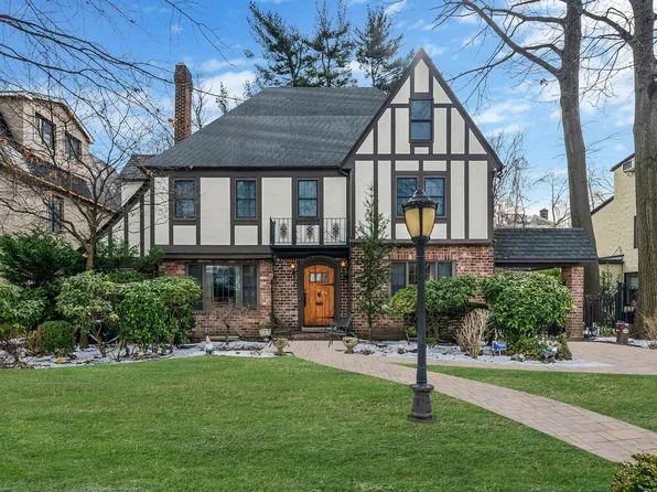184-28 Midland Parkway, Jamaica Estates, NY 11432