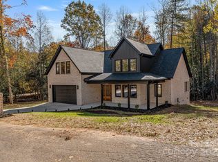 6407 Sterling Pl, Hickory, NC 28601