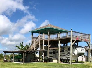 1131 N Tuna Dr, Pt Bolivar, TX 77650