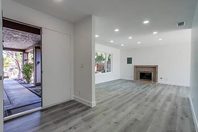 1350 Rock Hill Pl — Photo 3