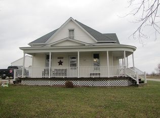 609 E Harrison St, Milton, IA 52570