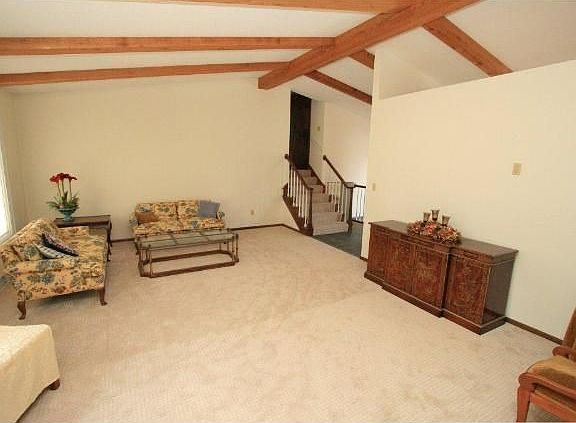 2nd image of 2308 Swan Dr