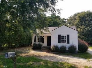 124 Mathews St, Barnesville, GA 30204