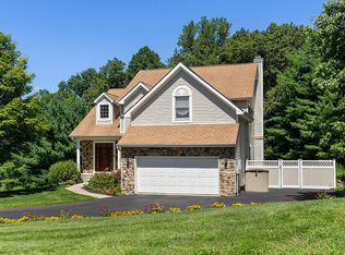 26 Ramapo Mountain Dr, Wanaque, NJ 07465