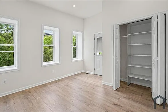 1723 E Lombard St — Photo 22