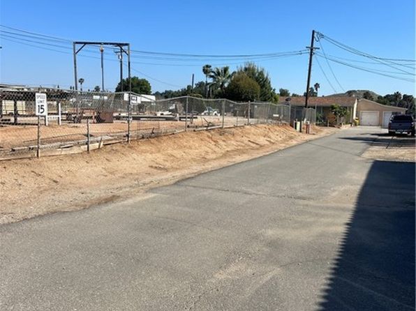 riverside-california-333828237 picture