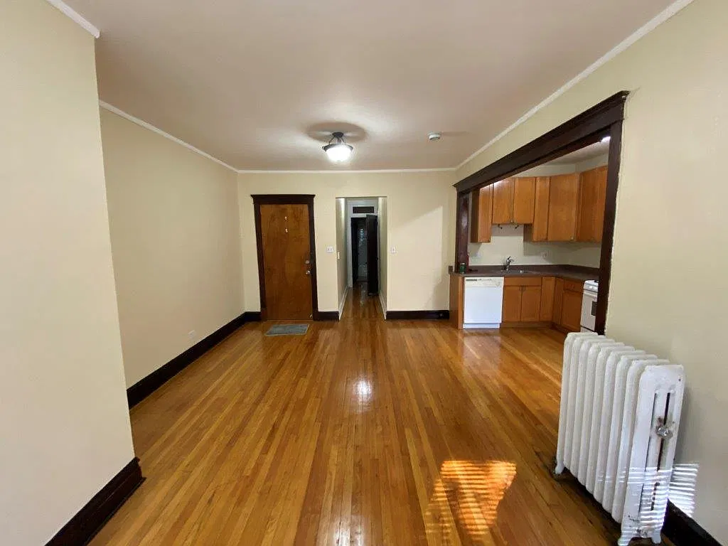 1 bed, 700 sqft, $1,600 — Photo 4