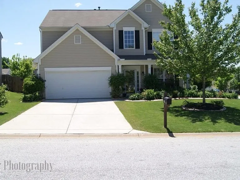 200 Farm Brook Way — Photo 4