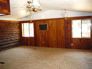4th image of 22045 Buena Vista Dr
