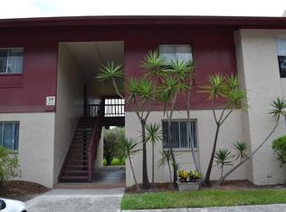 3825 S Lake Dr UNIT 220, Tampa, FL 33614