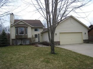 404 Pebble Beach Dr, Owatonna, MN 55060