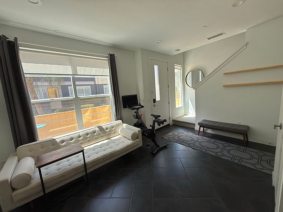 4th image of 2045 W Place Dr