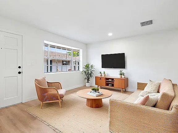 5th image of 1028 Bass Blvd APT E