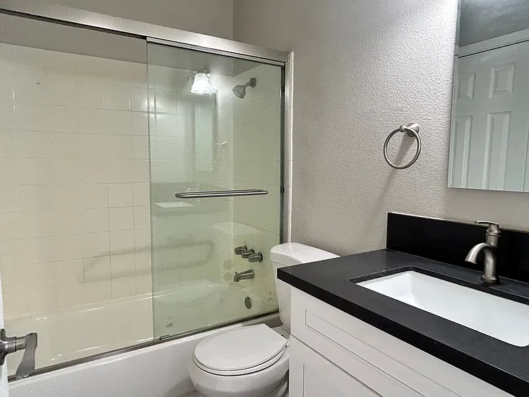 Palm View Apartments in Azusa — Photo 10