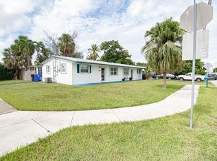 6872 SW 15th St, North Lauderdale, FL 33068