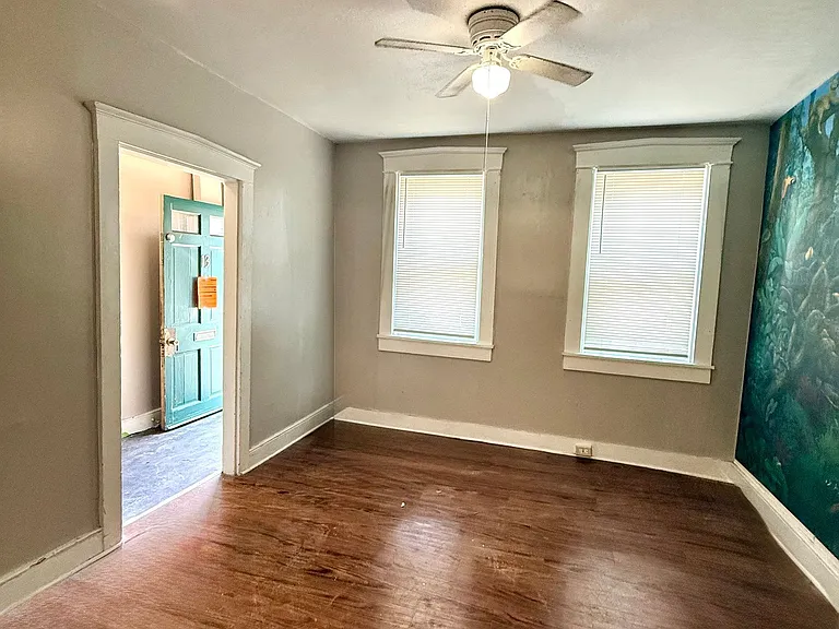 13 Hazel St — Photo 4