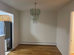 23-39 37th St #3C, Astoria, NY 11105
