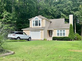 14305 Woods Walk Ln, Midlothian, VA 23112