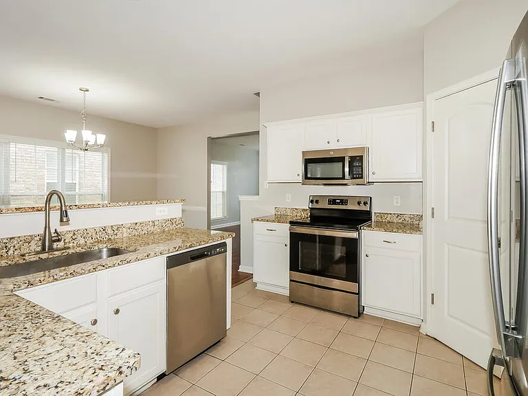10176 Eveninghill Dr — Photo 8