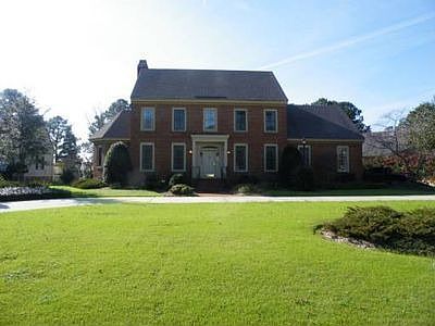 2nd image of 9060 River Cres
