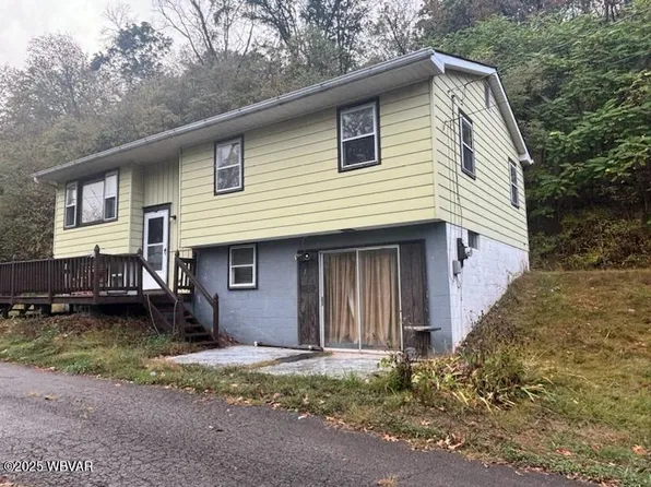 1725 W Delaware Ave, Renovo, PA 17764