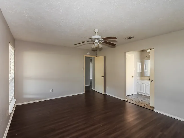 13916 Bonnercrest Dr — Photo 12