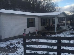5372 Jerrys Run Rd, Apple Grove, WV 25502