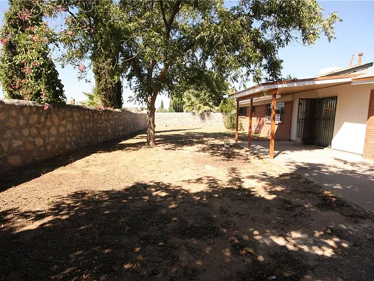 10804 Gloster Ct — Photo 21