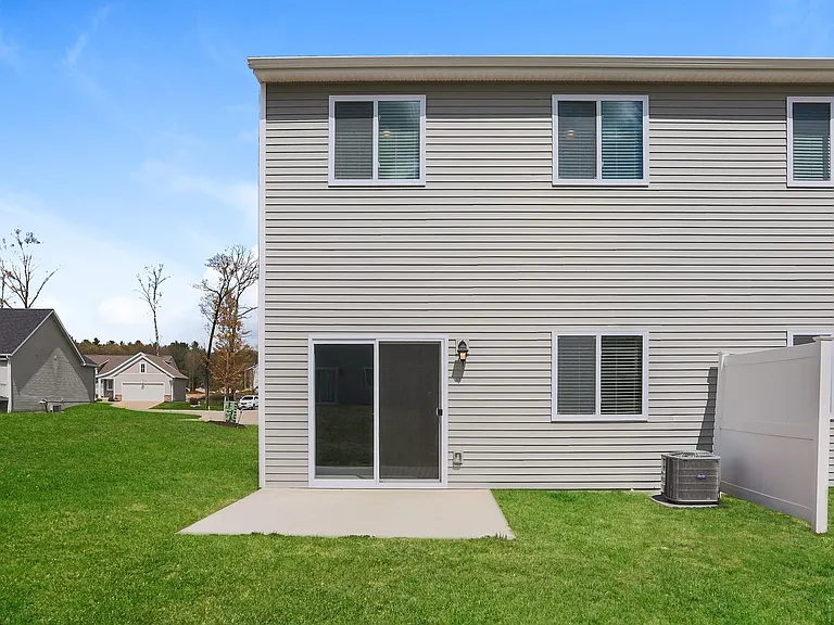 1301 Timber Hollow Ct — Photo 15