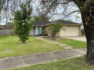 5004 Fairvent St, Pasadena, TX 77505