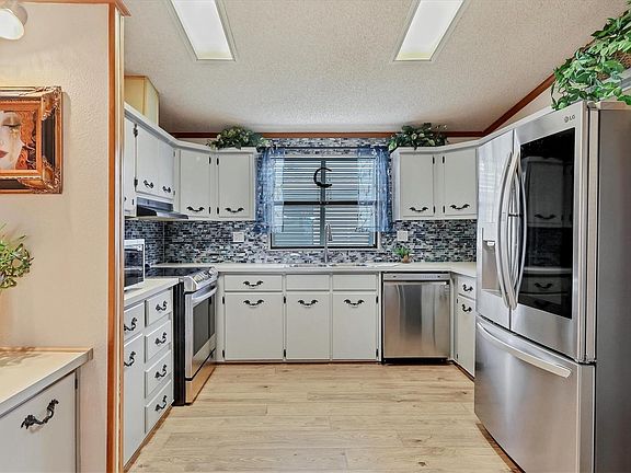5th image of 739 Summersea Ct