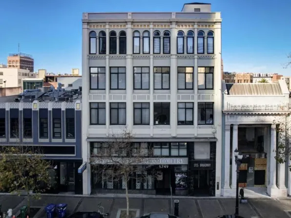 1755 Broadway APT 24, Oakland, CA 94612