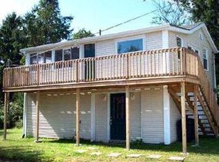 92 Hartford Ave, South Kingstown, RI 02879