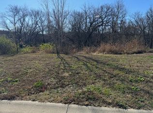 11229 Cernech Rd, Kansas City, KS 66109