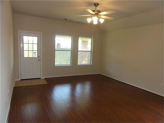 3rd image of 2143 Vermillion Oak St