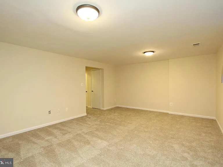 1507 Ingram Ter — Photo 9