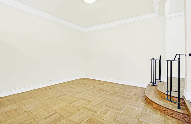 Rented by (Legacy) Elegran | media 15