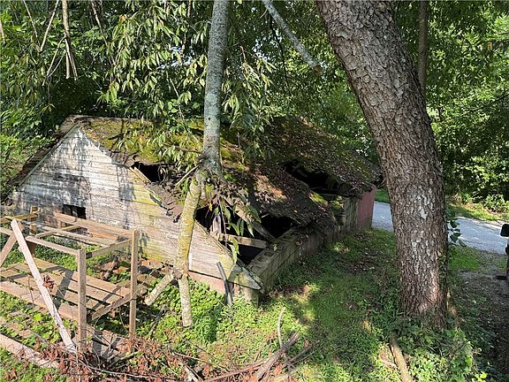 5th image of 7 Ridge St