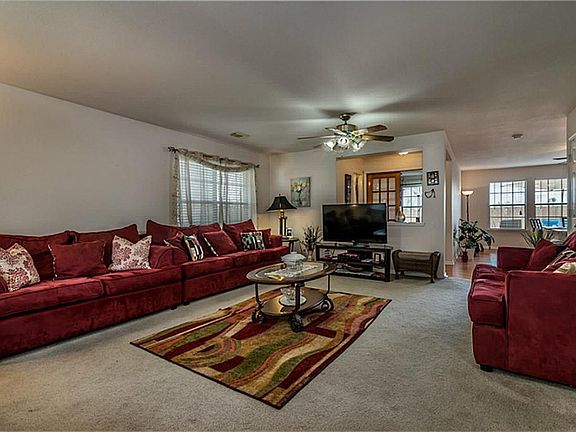 2nd image of 10142 Hollyvine Ln