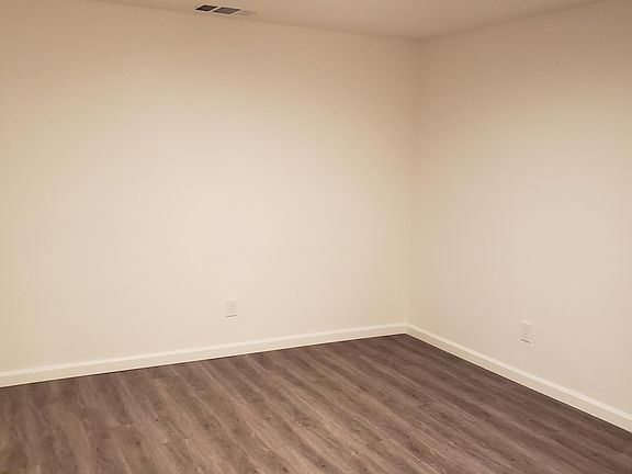 5th image of 220 W El Camino Ave